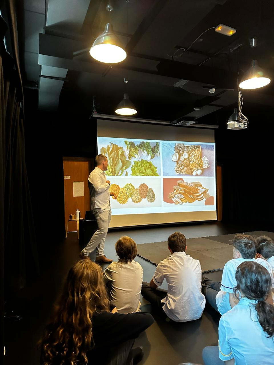 Chris Riding and nutrition class