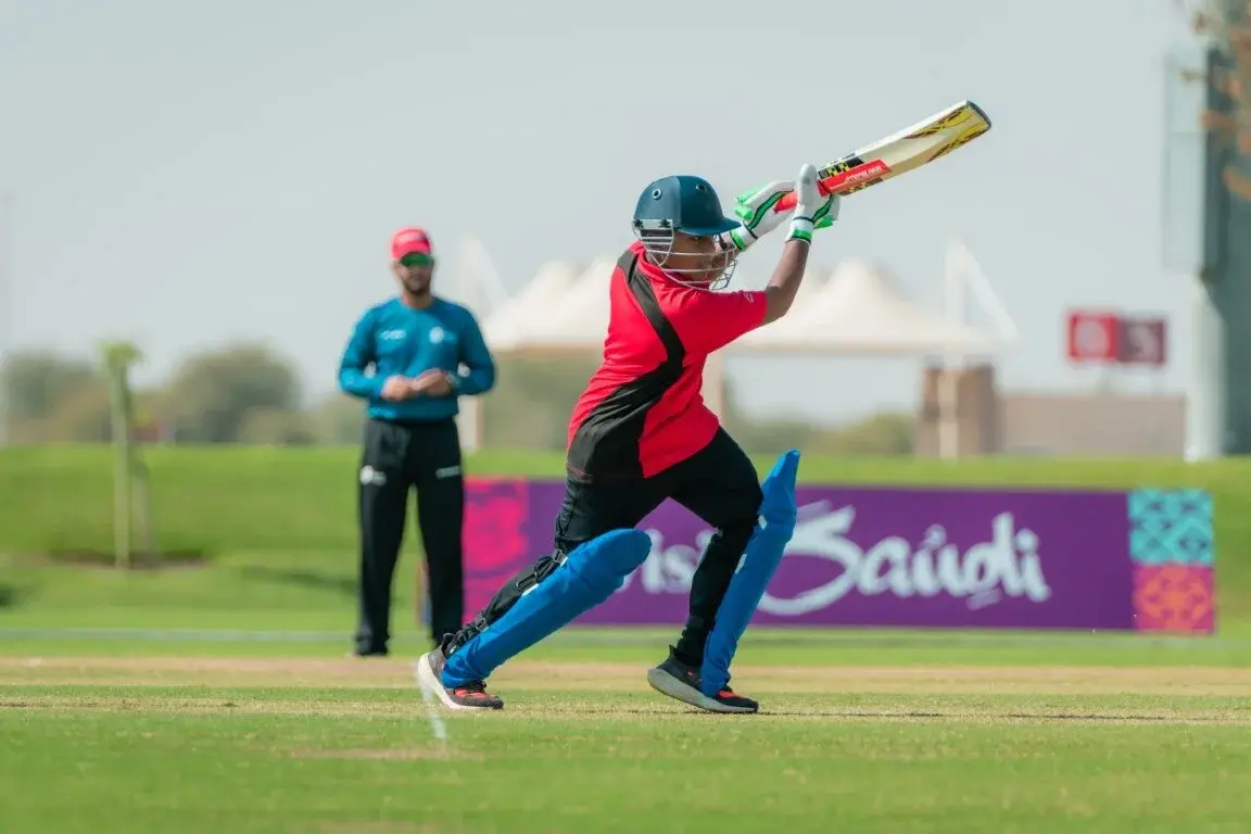 Cricket (Medium)