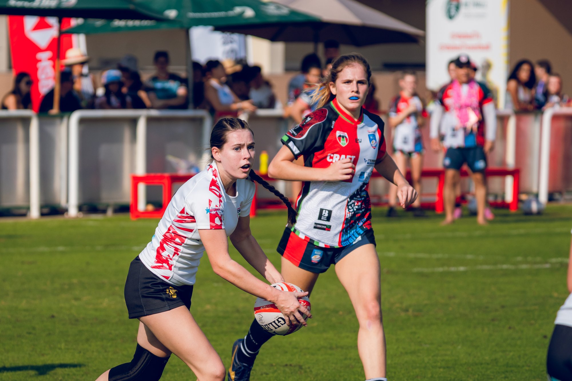 rugby girls b action